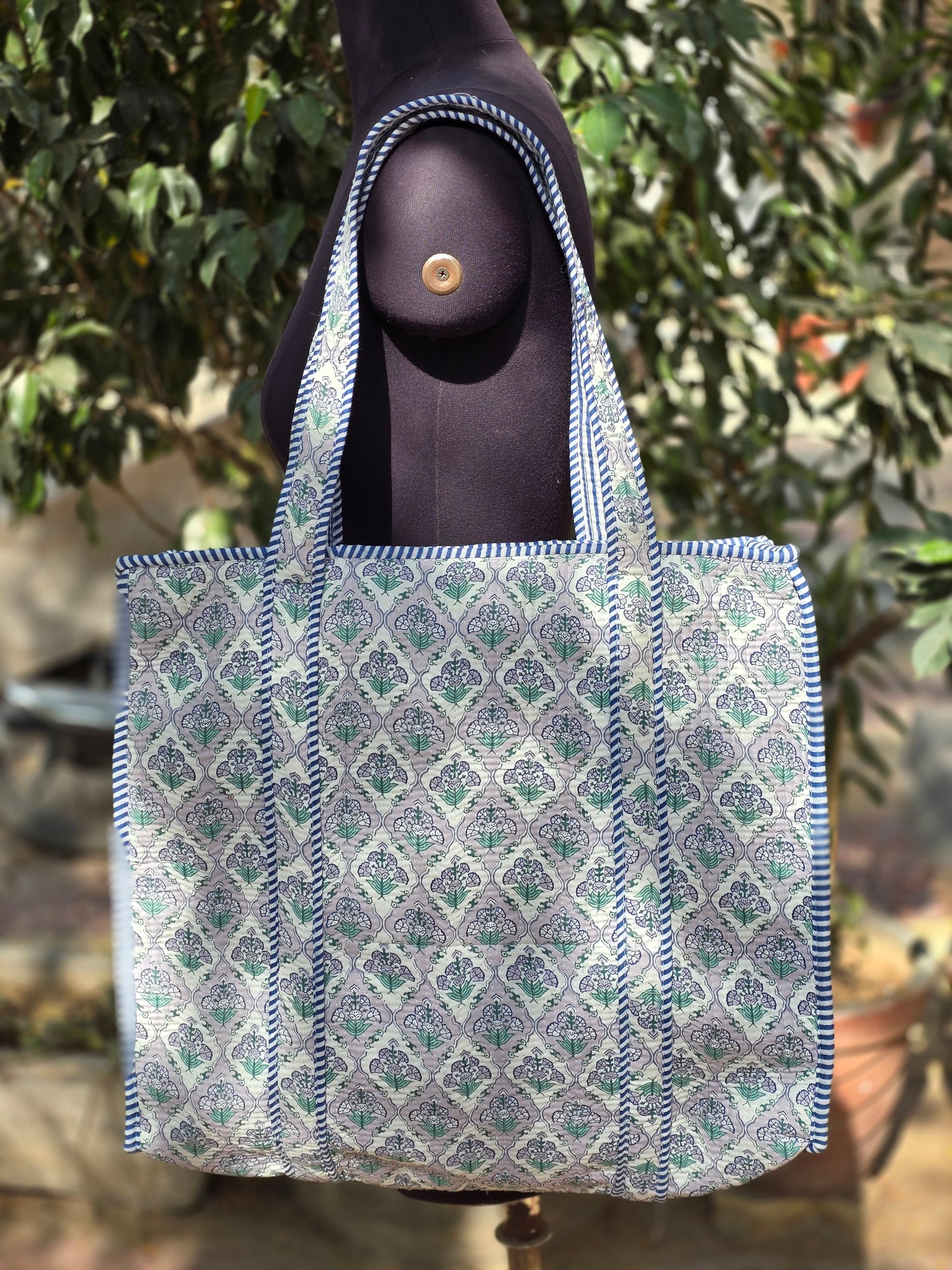 Tote Bag shopping bag Quilted Printed with Zipper
