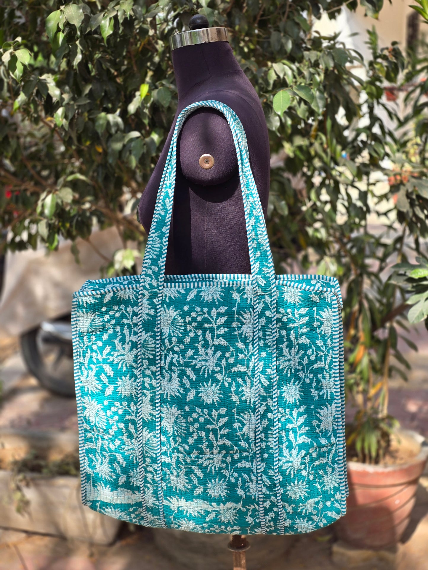 Tote Bag shopping bag Quilted Printed with Zipper