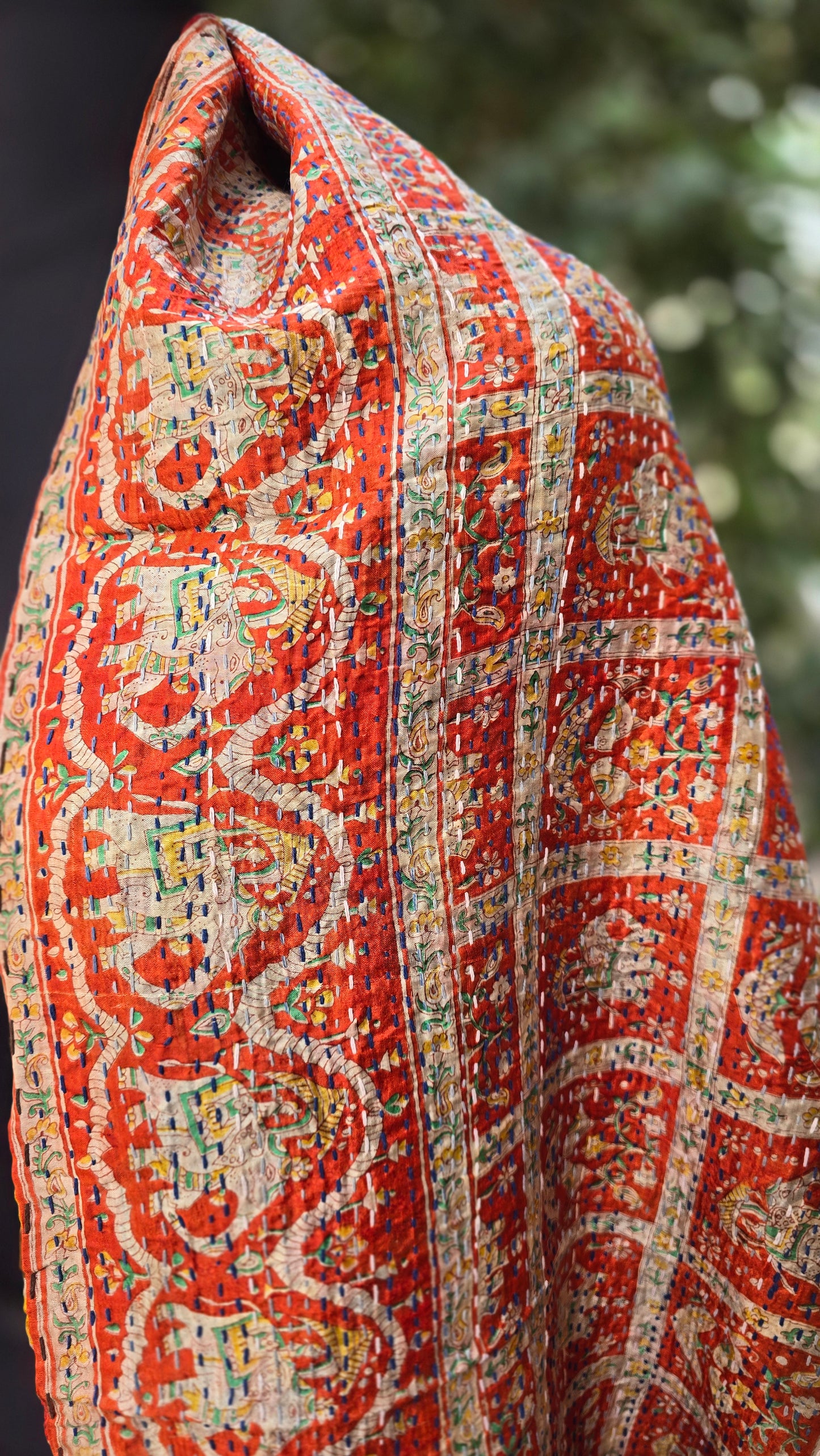 Dupatta Silk Shawl reversible Kantha handmade
