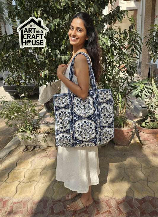 Tote Bag shopping bag Quilted Printed with Zipper