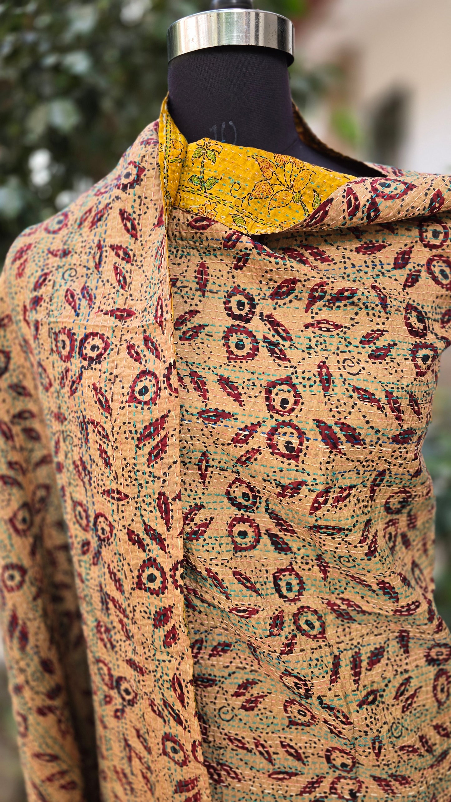 Dupatta Silk Shawl reversible Kantha handmade