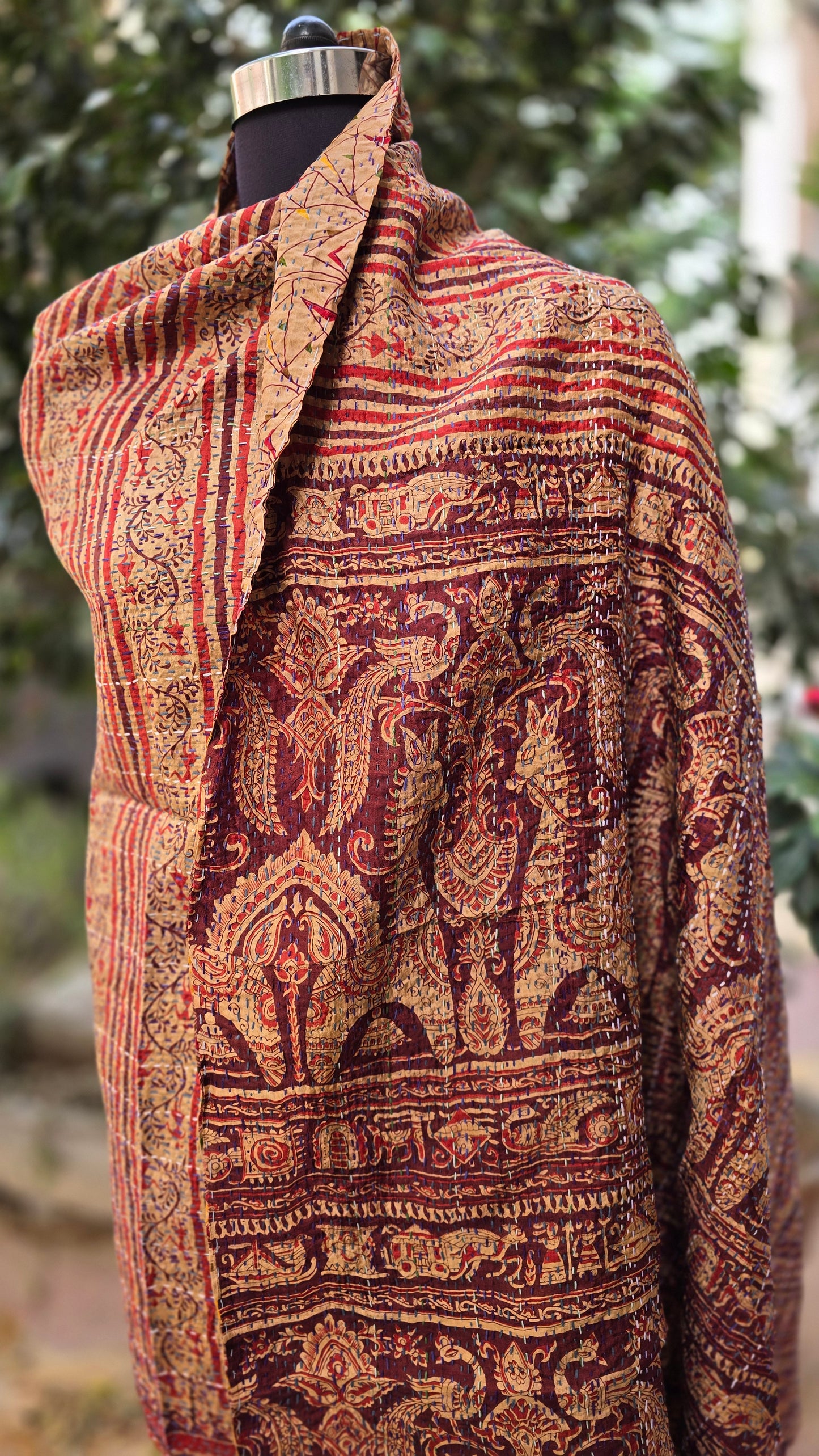 Dupatta Silk Shawl reversible Kantha handmade