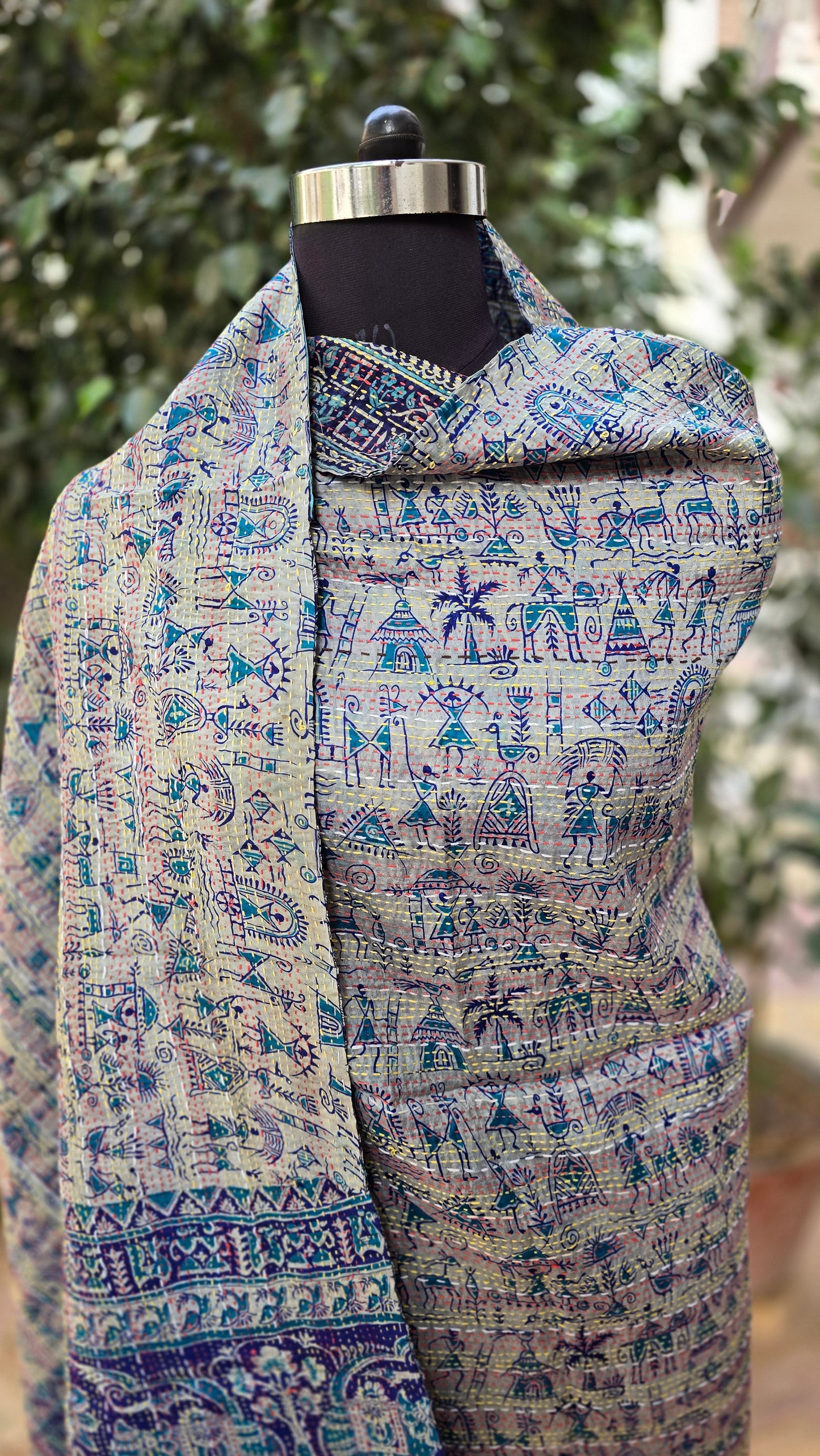 Dupatta Silk Shawl reversible Kantha handmade